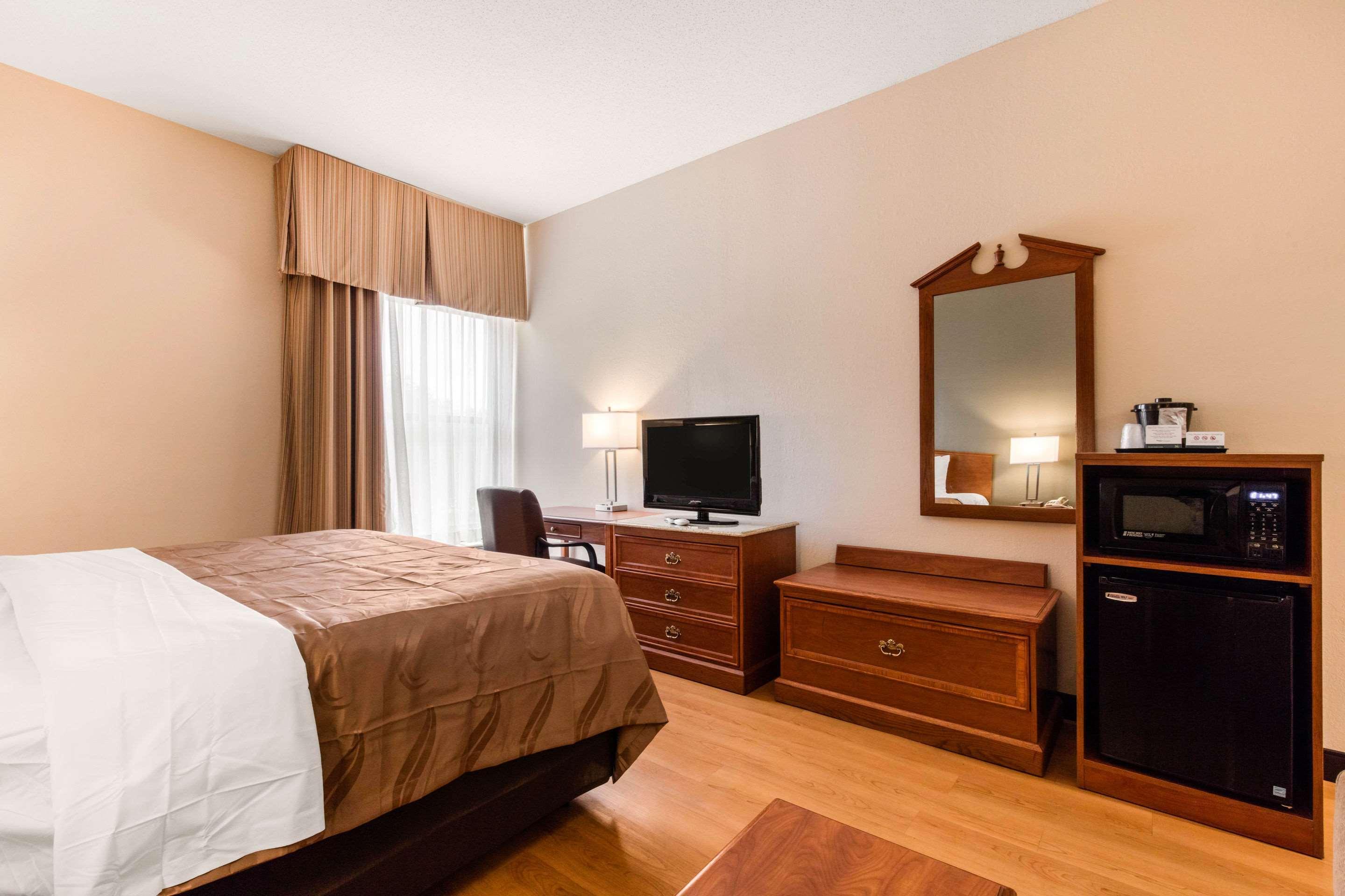 Quality Inn Valley - West Point מראה חיצוני תמונה