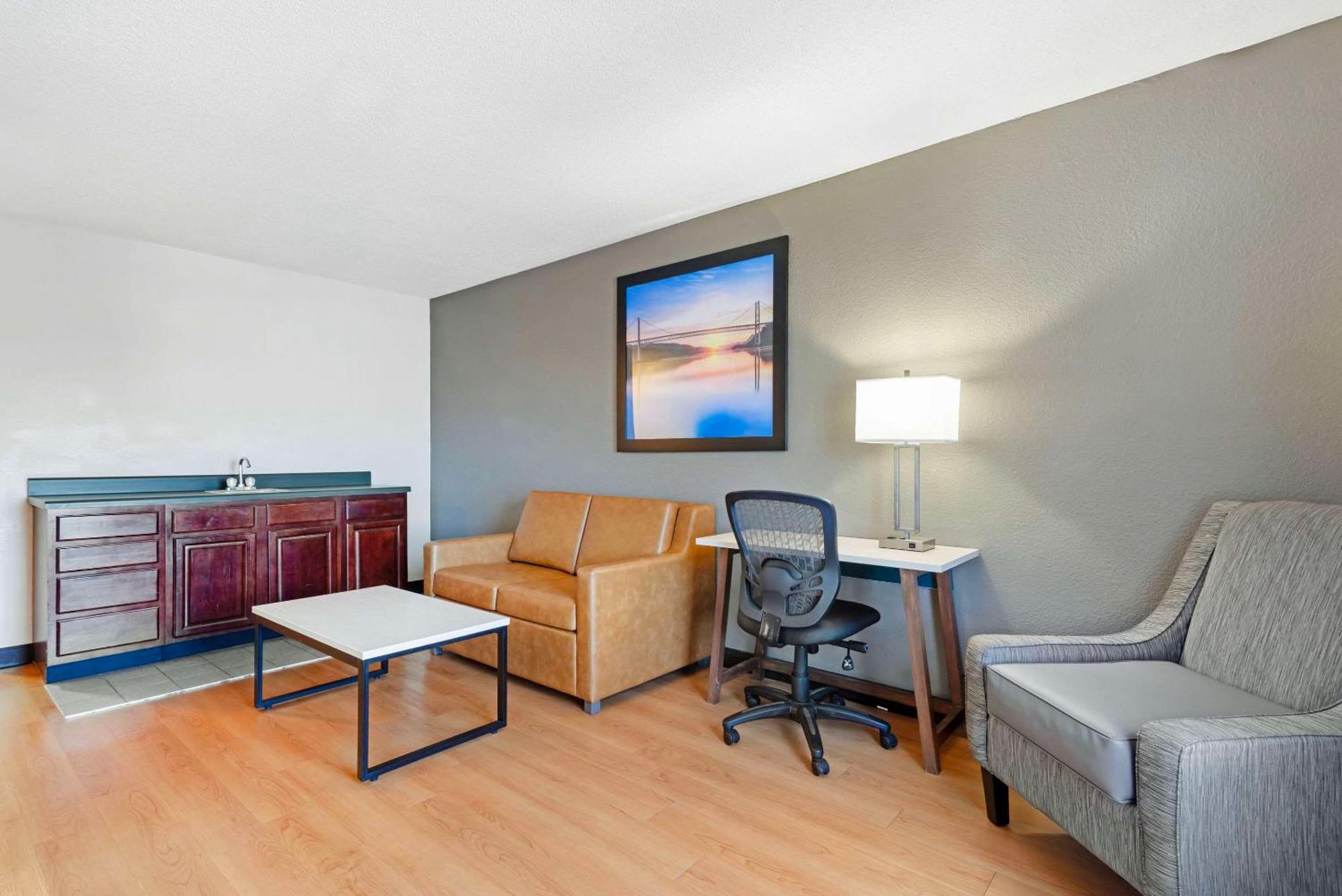 Quality Inn Valley - West Point מראה חיצוני תמונה