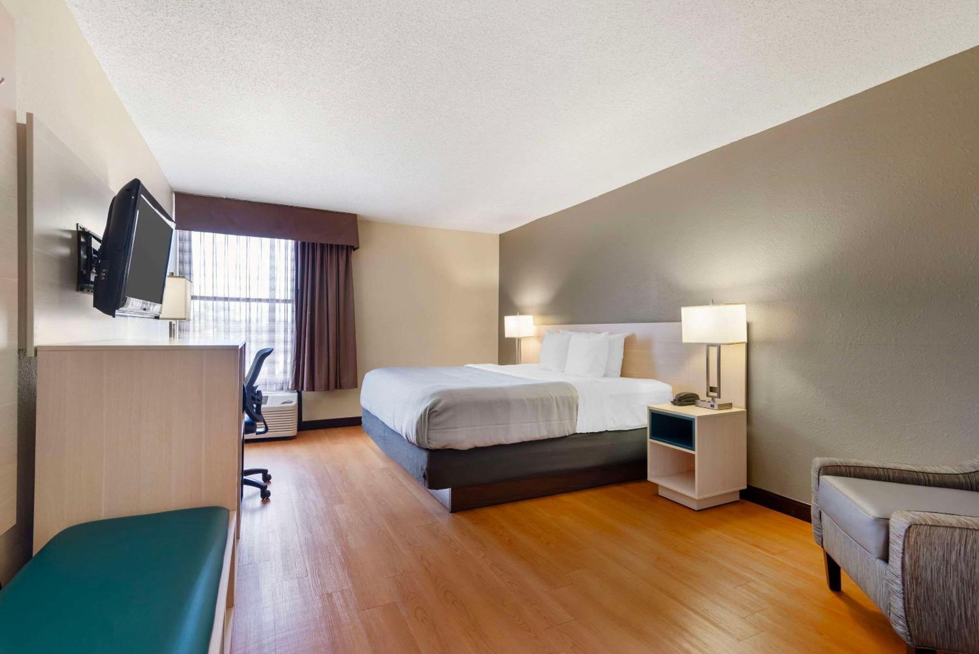 Quality Inn Valley - West Point מראה חיצוני תמונה