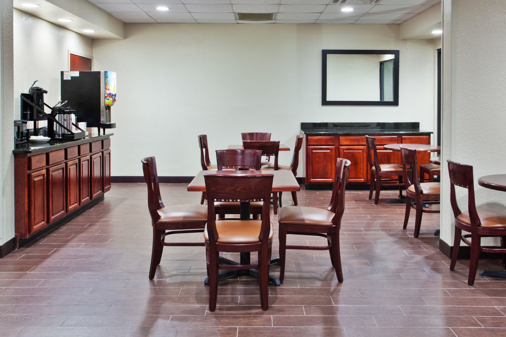 Quality Inn Valley - West Point מראה חיצוני תמונה