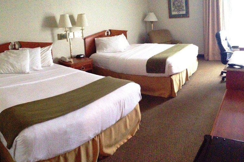 Quality Inn Valley - West Point מראה חיצוני תמונה